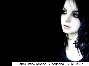 :x in biografie mai trebuia sa scrie si ca a fost cu mn...just a him 2 biografie