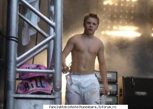 dupa parerea mea gusty are un abdomen foarte ce parere aveti :nebun: ??? corpul lui gusty