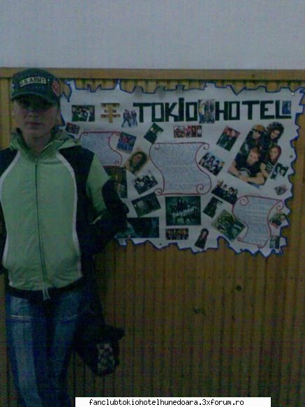 descriem cateva cuvinte. sc...am facut plansa tokio hotel impreuna engleza