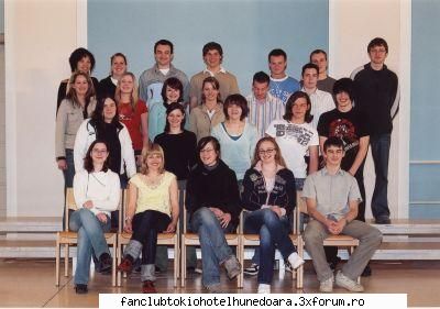 tokio hotel la scoala!! - asta e este o poza cu clasa lui georg - Tokio Hotel